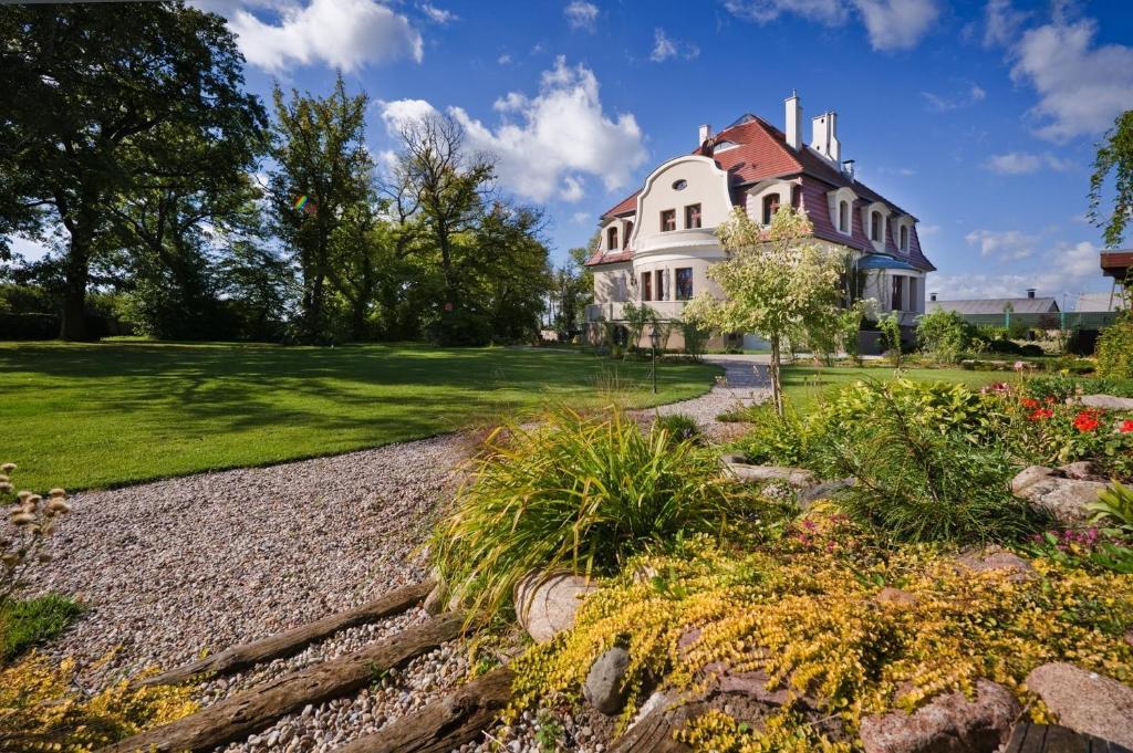Villa Cztery Pory Roku Zbaszynek ภายนอก รูปภาพ