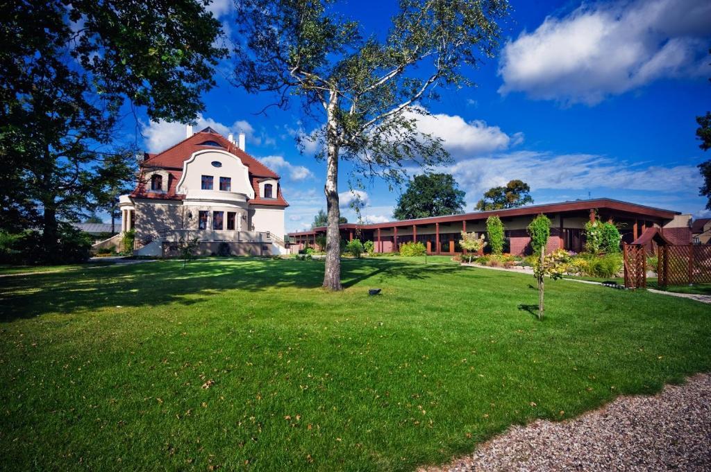 Villa Cztery Pory Roku Zbaszynek ภายนอก รูปภาพ