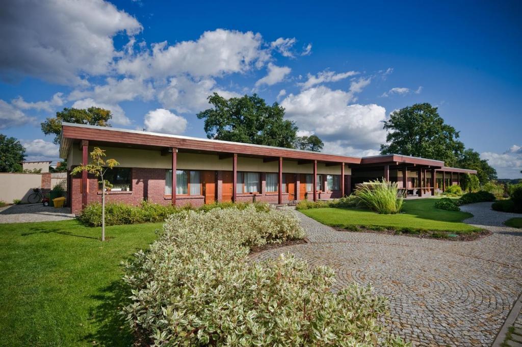 Villa Cztery Pory Roku Zbaszynek ภายนอก รูปภาพ