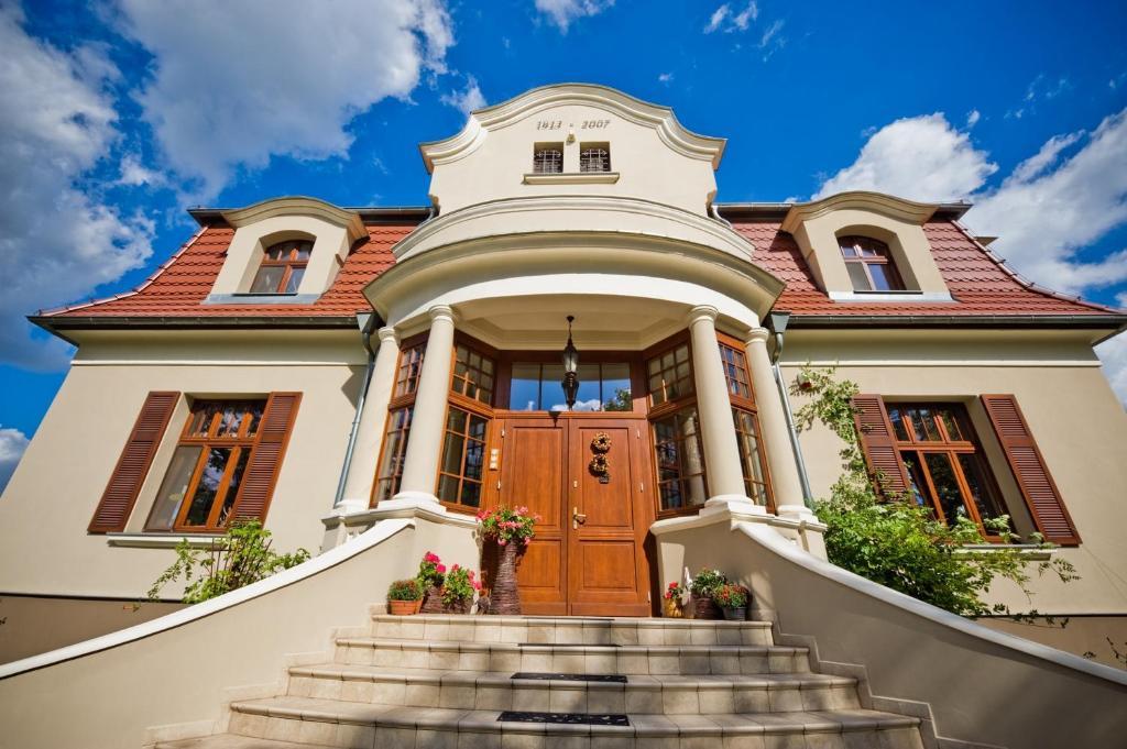 Villa Cztery Pory Roku Zbaszynek ภายนอก รูปภาพ