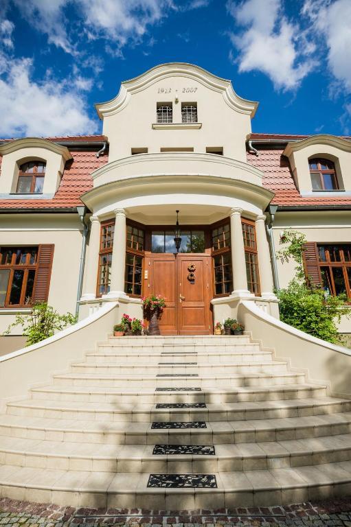 Villa Cztery Pory Roku Zbaszynek ภายนอก รูปภาพ