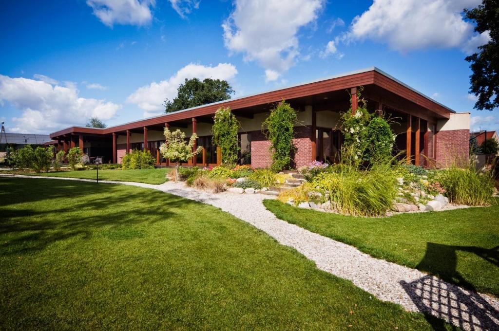 Villa Cztery Pory Roku Zbaszynek ภายนอก รูปภาพ